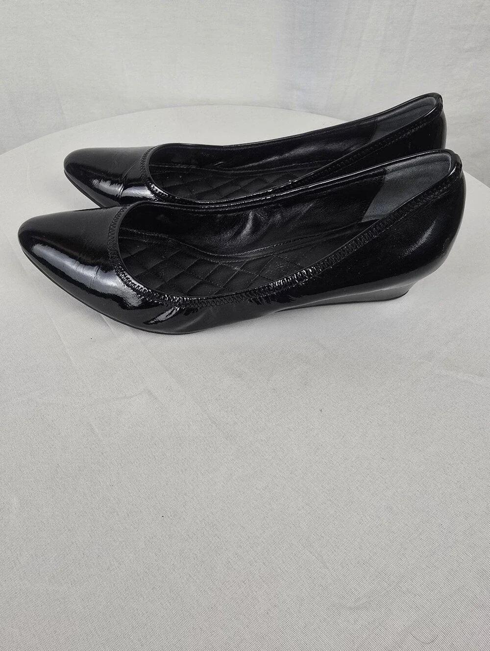 Cole Haan Tali Luxe Black Patent Leather Pointed Toe Wedge Kitten Heel Sz 7.5B
